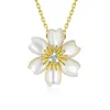 VanCF Necklace Luxury Diamond Agate 18k Gold Christmas Natural White Fritillaria Daisy Necklace Female Flower