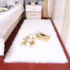 Tapis rectangulaires doux et moelleux en fausse peau de mouton, tapis nordique rouge pour salon, chambre à coucher, sol blanc, chevet, 275T