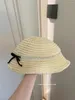 Chapeaux larges chapeaux version coréenne printemps été vacances creux arc chapeau de paille femme grand avant-toit pare-soleil polyvalent pliable chapeau de seau court