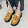 Sapatos de vestido Mulheres Outono Esponja Bottom Mulheres Bombas Slip-on Round Toe Mocassins Senhoras Plataforma Sólida Med Heel Bomba Mulheres