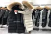 2021 Projektant Winter Canadian Goode Downs Kurtki męskie Women White Duck Down Long Parkas Goose Men Black Black Label Coat Women Fur Parma8674253