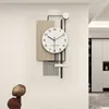 Orologi da parete Design a batteria Appesi Moderni Luce Lusso Soggiorno Vintage Reloj Pared Decorativo Decorazione della casa