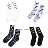 Designer Fashion Mens Womens OW Socks 100% bawełniane pończochy Wysokiej jakości słodki wygodny wzór serca OAVC