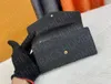 designerbags Lange portemonnee met ruitmotief, volledig leren envelop met reliëf Satah portemonnee Monigm Imprente leer M61182 met talrijke zakken en creditcardvakken