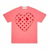 2024 Fashion Mens suona maglietta garcons Designer Shirts Red Commes Heart Casual Womens des Badge Graphic Tee Heart Behind Letter on torace CDG ricamo corto