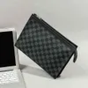 Sac à main en cuir souple pour hommes, sac à main pour Ipad, sac enveloppe mode affaires loisirs grande capacité 220718268A