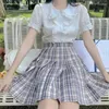 البلوزات النسائية kawaii lolita البيضاء نساء لطيف الدانتيل قمم الكشكشة قمر خمر نفخة الأكمام اليابانية preppy النمط الحلو