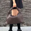 Große Schulter Handheld-Kapazität Frauen Bottgs gewebtes Leder Venenpreis Geldbeutel weicher Einzelbeutel Spitze Neue Hop-Unterarm-Handtaschen Taschen Taschen Handgelenk Designer L48R