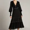 Casual Dresses Temperament Commute 2024 Tidig våren Elegant Gracieful Long Sleep Lace Embroidery Deep V Black Dress Evening Evening