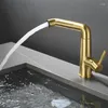 Robinets d'évier de salle de bains Le robinet rotatif du lavabo et du lavabo est divisé en noyaux de valve en céramique très bas