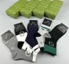 Designer 24SS Mens Womens Socks Five Pair Luxe Sports Winter Mesh Letter مطبوعة جورب تطريز القطن