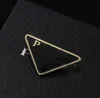 Broches de styliste simples pour hommes et femmes, broches triangulaires avec lettre P, bijoux unisexe de haute qualité avec boîte