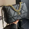 Shop Factory Wholesale Big Bag Womens 2024 Autumn/winter New Trendy and Versatile Chain with Large Capacity Internet Celebrity One Shoulder Crossbody