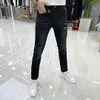 2024 primavera/verão europeu masculino impresso preto quente diamante jeans na moda fino ajuste elástico pequenos pés calças compridas