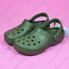 Classic Clog Designer Sandali scarpe per bambini Pantofole da spiaggia da donna per uomo Scivoli impermeabili Scarpe da esterno nere per pantofole da allattamento