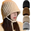 Baskar tjockare stickad hatt höst vinter mjuk varma pullover hattar rem skallie balaclava koreanska söta svala öronskydd spetsar