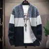 Maglioni da uomo Autunno e Inverno Stile coreano Uomo Patchwork Cardigan Casual O-Collo Cappotto maglione Cerniera Giacca lavorata a maglia Uomo 8803