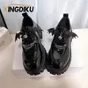 Punk Wind Fashion Single Shoes Autumn Devil Bat Wings Gothic Womens Shoes Thick Bottom Waterproof Platform Metal Chain 240227