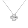 V Necklace Shangyying S925 Sterling Silver A Multi Band Clover Necklace Nisch Light Luxury High-End Design och Versatile CollarBone Chain