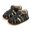 Sandaler 2024 Fashion Summer Born Infant Baby Boys Girls Pu-Lether Shoes Soft Sole Hollow Sneakers Fit för 0-18m