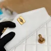 10A designer fanny pack sacos de cintura de luxo titular do cartão chaveiro carteira 18cm caviar de couro branco designer carteira feminina designer de moda saco de cinto embalagem de caixa de presente