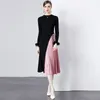 Women Casual Dresses Fashion Designer Women's Knitted Patchwork Pleated Dress Autumn Knitting Long Ostrich hair Sleeve O Neck Belt Midi Dress 2024