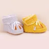 Bottes chaussures bébé tricot garçon taille 3 vêtements fille et 12 combinaison de neige avec ruban