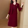 Sukienki robocze 2024 jesień/zima czerwona spódnica z długim rękawem dwuczęściowy zestaw do damskiej luźnej francuskiej sukienki kołnierzyka