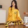 Kobiety PaJamas Sets duży rozmiar 5xl Pajama Plaid Flauwear Summer Autumn Sleania Cartoon Pijama Mjer 2 -Piece PJS odzież domowa 240306