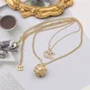 Luksusowy projektant Letter Wisiant Naszyjniki Łańcuch 18K Gold Plated Ball Pearl Crysatl Rhinestone Brand Podwójny naszyjnik dla kobiet Weddi253N