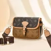 Designer lyxväskor axelväskor kvinnor damer mode crossbody handväska unik slingväska