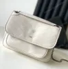 Topzadeltas Modeketentas crossbody designertassen 25CM Koeienhuidoliewas Geplooide luxe tas Klassieke kleptas Echt lederen kettingen Envelop Geschenkdoosverpakking