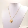 Klassieke Letter Ronde Hanger Ketting Merk Designer Goud Verzilverd Roestvrij Staal Bruiloft Kristal Mode Vrouwen Sieraden Geschenken Niet vervagen Met Doos