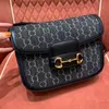 10A Designer Deluxe Handbag Design Strap Design Backpack حقيبة اليد المعدنية المغناطيسية حقيبة يد كلاسيكية 20 سم 25 سم حقيبة كتف كتف Women مع صندوق 172