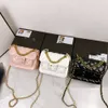 Shop Factory Wholesale Xiaoxiang Tofu Sac Womens Single Shet Chain Broidered Diamond Grid Bodor Crossbody with Small Cow Leather Match Tissu