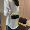 Shoppen Sie Factory Wholesale Car Stitching Diamond Grid Small Square Bag Womens 2024 New Splicing Contrast Color Camera Fashion Chain Single Shoulder Crossbody