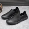 Sapatos casuais vintage homens couro genuíno estilo britânico simples coringa apartamentos outono designer mocassins