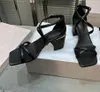 Clássico novo salto grosso sandálias de couro genuíno designer temperamento pele de carneiro cabeça quadrada cruz moda confortável andando sapatos únicos para mulheres