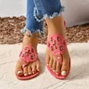 Sandales à chevrons tongs femmes 2024 chaussures de plage d'été pince orteil saule ongles imprimé léopard pantoufles à fond plat