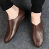 Äkta läder män casual skor lyx varumärke mens loafers moccasins andas glid på lat körning plus storlek 3847 240229