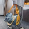 ファッションオックスフォード旅行バッグ女性の男性ハンドラゲッジバッグケースビッグトラベルダッフルバッグ男性女性デニムパッチワークジムバッグ251U