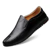 Casual schoenen 2024 voor heren Business Stijlvolle heren slip-on lederen klassieke trouwjurk Comfortabele loafers