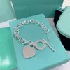 Pulseras de diseñador Auténtica 100% 925 Pulsera de corazón Key Heart clásica de plata esterlina: un regalo de boda atemporal para mujeres joyas exquisitas