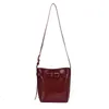 Lady Evening Bags Small och Highend Oil Wax Leather Bucket Bag för kvinnors nya stora kapacitet Casure Crossbody
