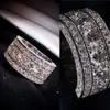 Hip Hop Rapper Jewelry Mens Diamentowe pierścionki Elegancko wykonane żółte złoto Pełna mrożona klarowność Moissanite Men Pierścień Wedding