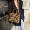 Luxury Bag Store Sale Ny Womens 2024 Autumn Fashion Lingge Handheld Tote Advanced Color Contrast Commuter Crossbody