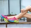 2024 أحذية Running Shoes Sneakers للمدربين للنساء الرجال des chaussures schuhe scarpe zapatilla الأزياء في الهواء الطلق الرياضة المشي لمسافات طويلة الحذاء كبير الحجم 36-42