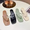 النعال نساء صندل عالية الكعب أحذية الأزياء Gai Flip Flops Summer Flat Sneakers Triple White Black Green Brown Color11 XJ