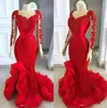 2022 Elegant Red Mermaid Evening Dresses Sheer Neckline Lace Appliques Long Sleeve Prom Dress Side Split Ruched Arabic Women Forma4244079