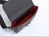 新しいメッセンジャーバッグの男性ハンドバッグ財布sロックスリングバッグキャンバスレザークラシックレターパッチワークカラーハンドバッグ磁気HASP調整可能